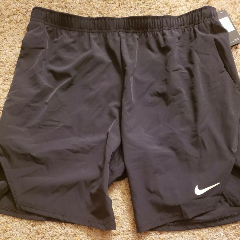 Mens NIke Dri Fit  Shorts size Large